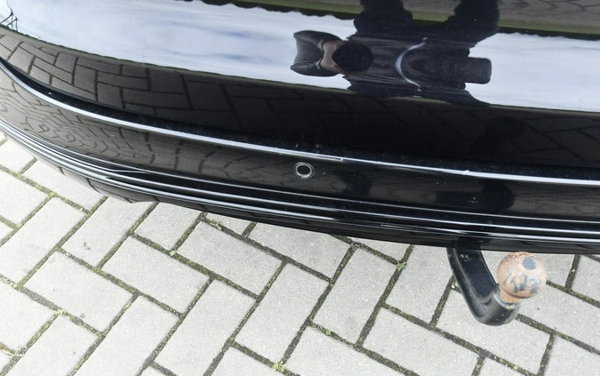 Ford Mondeo cena 39900 przebieg: 248000, rok produkcji 2016 z Małomice małe 781